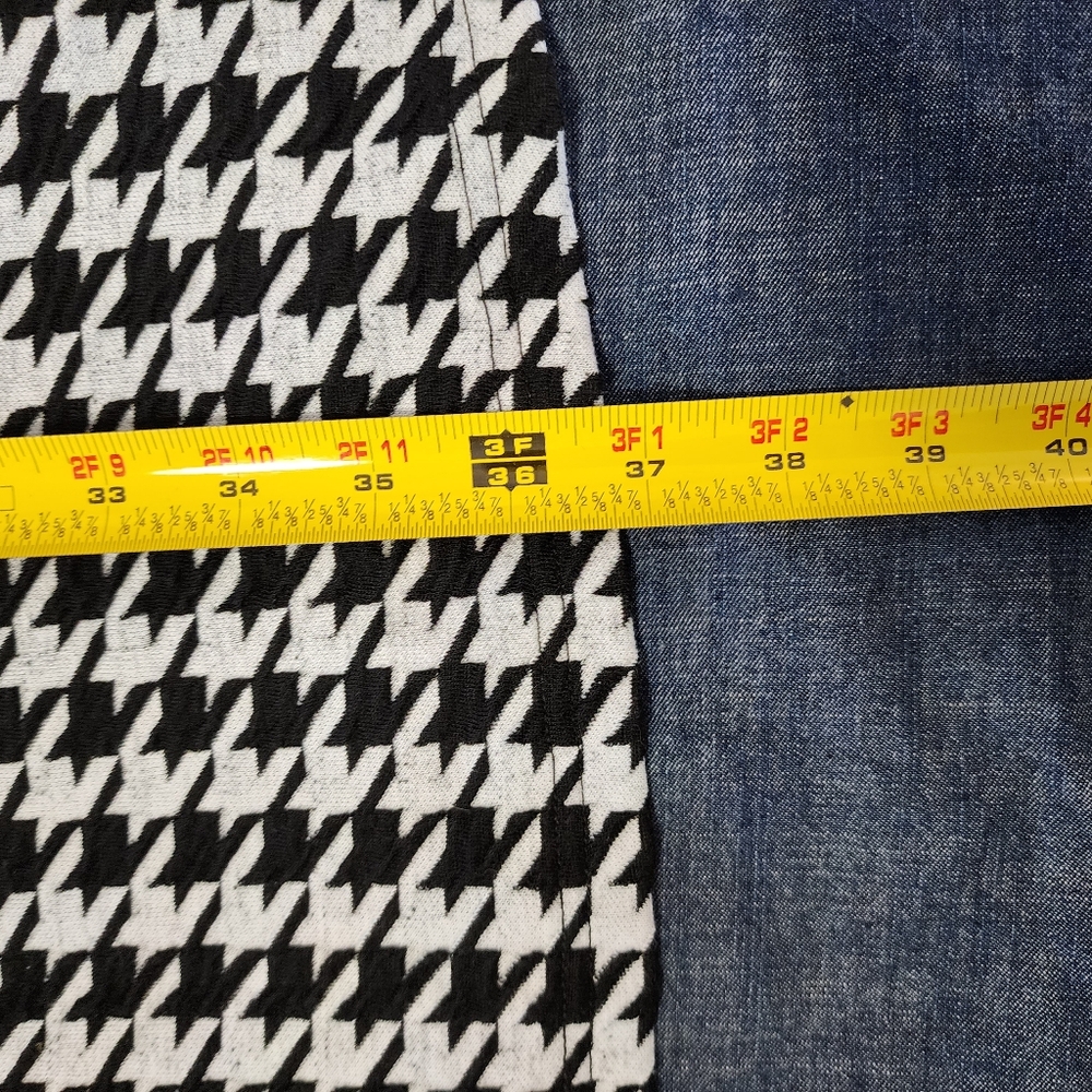 Houndstooth Knit Dress - Picture 8 of 8